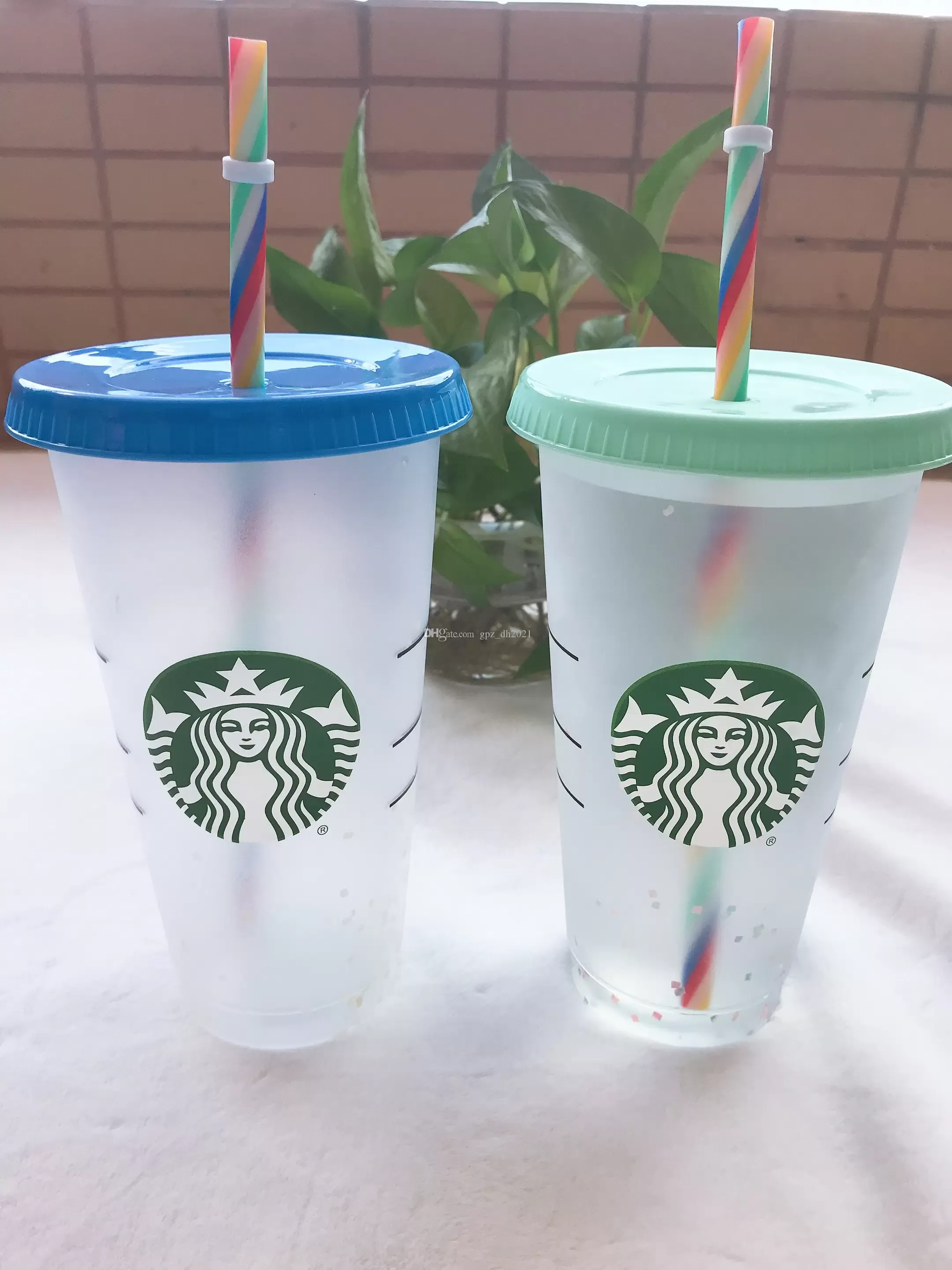 Mermaid Starbucks 24 unz/710 ml Kubek Zimny ​​kolor Zmiana tęczy wielokrotnego użytku Picie Płaska dolna kubek Filar Kształt Kubek Słomka Kubek Bardian 5pcs