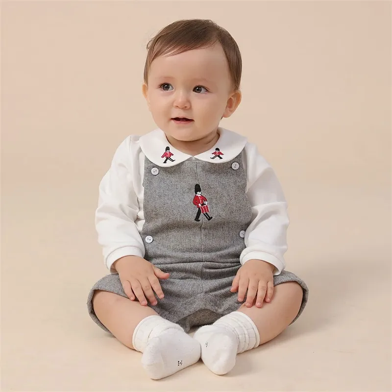 Ropa bordada hotsell de bebe