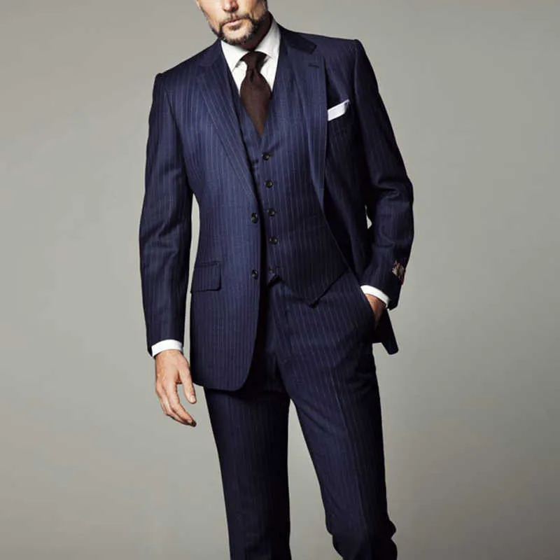 Abiti da uomo formali a righe blu navy per la cena Business Wedding Groom Tuxedo 3 pezzi Giacca con gilet Pantaloni Ultimo design X0909