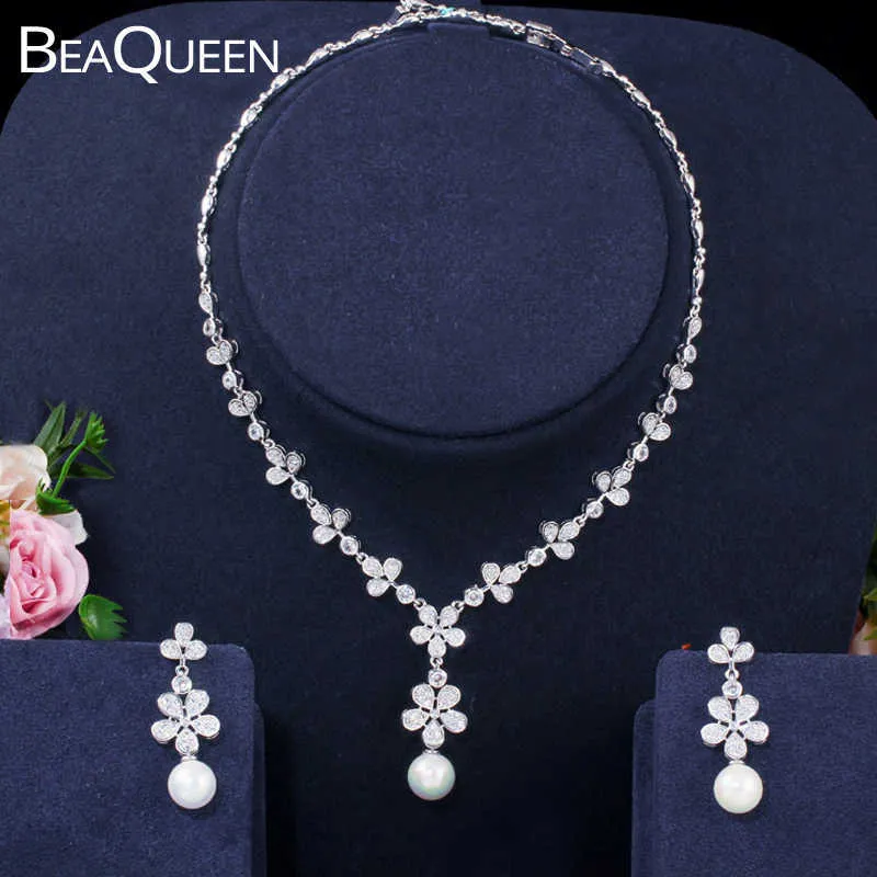 Beaqueen Noble Cubic Zircon Crystal Flower Pearl Örhängen Halsband Brud Smycken Set Bröllopsklänning Tillbehör till Brides JS220 H1022