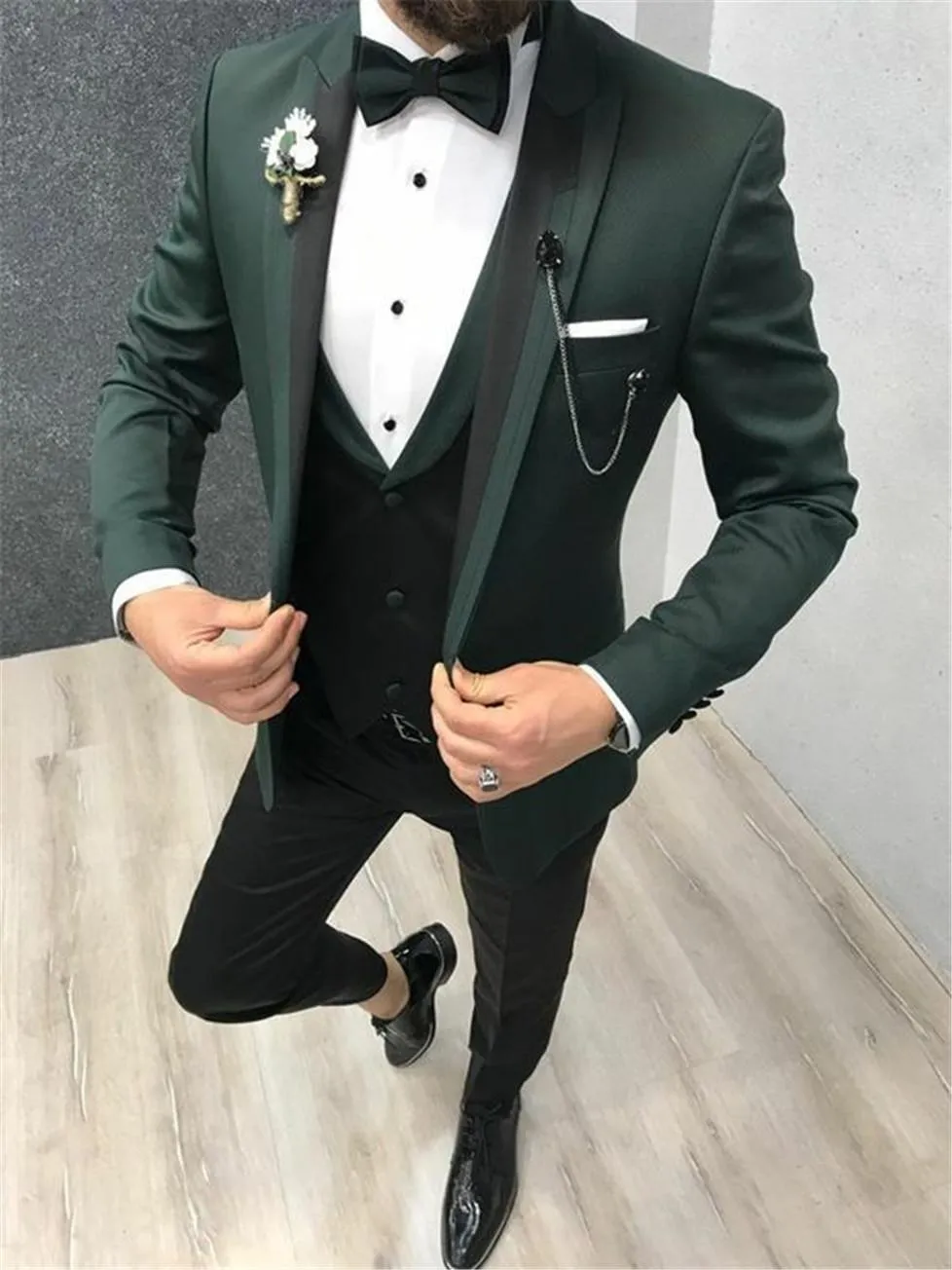 Klassieke Stijl Een Knop Donkergroen Bruidegom Tuxedos Peak Revers Bruiloft/Prom/Diner Bruidsjonkers Mannen Suits Blazer (jas + Broek + Vest + Tie) W1478