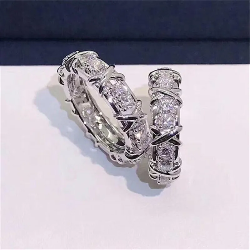 Choucong Ins Top Vente Anneaux De Mariage Étincelant Bijoux De Luxe 10KT Or Blanc Remplissage Rond Coupe Topaze CZ Diamant Pierres Précieuses Éternité Wo266L