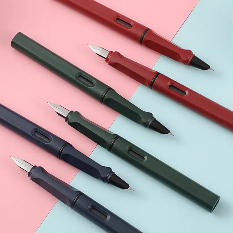 레트로 만년필 서예 서적 3 가지 색상 2 개의 펜촉 잉크 주머니를 작성하기에 적합하고 XG0120을 운반하기 쉬운 글쓰기에 적합합니다.