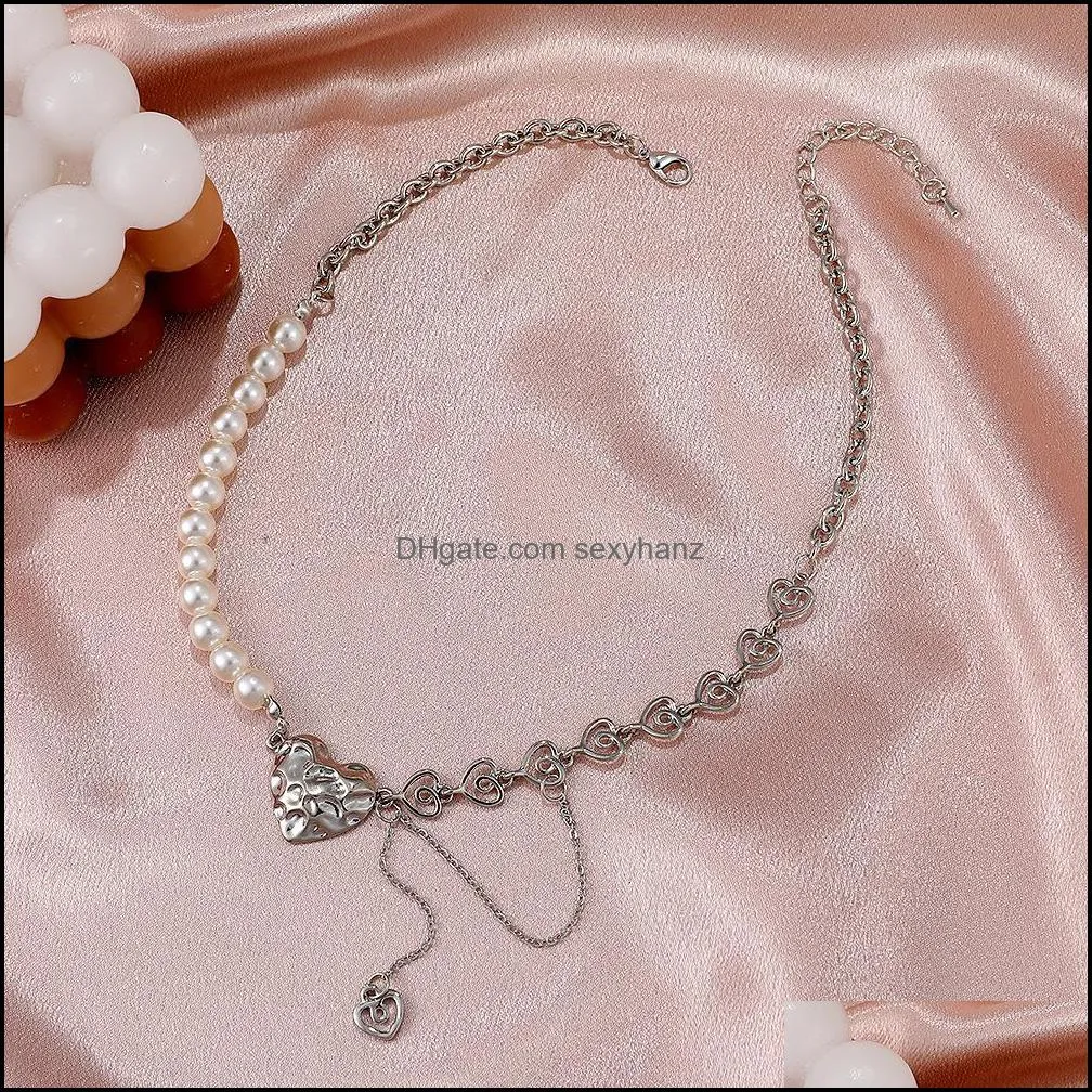 S2646 Fashion Jewelry Metal Splicing Faux Pearls Love Clavicle Chain Necklace Irregular Hollow Heart Dangle Tassel Choker Necklaces