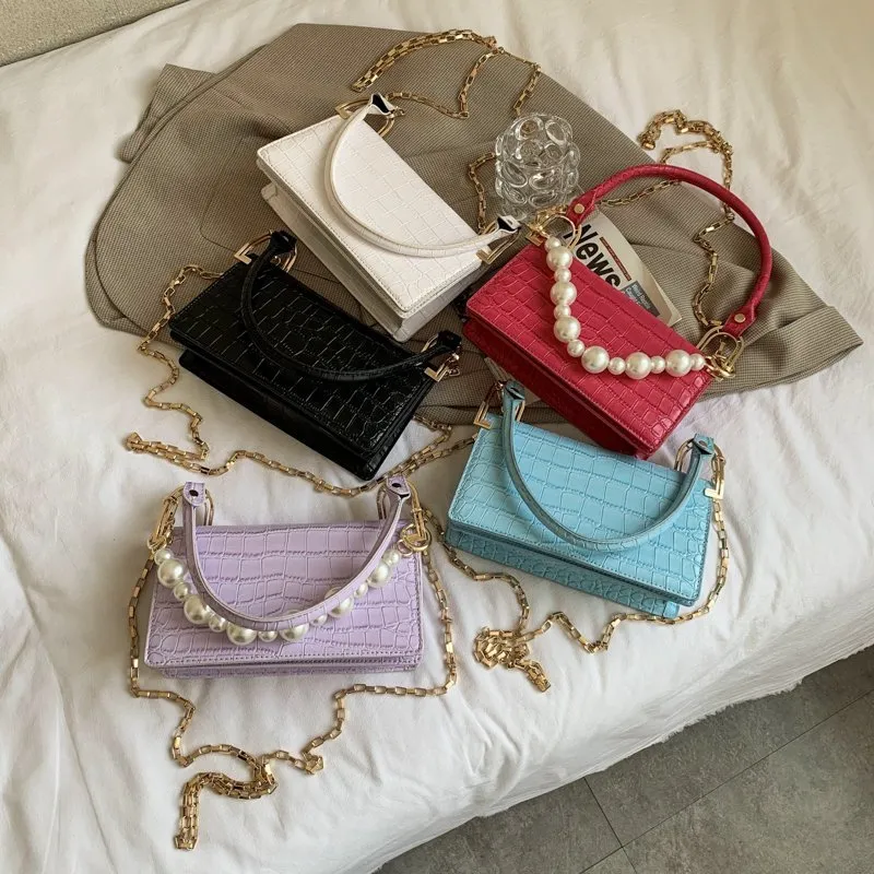 حقائب الكتف بيرل تصميم الذهب سلسلة صغيرة ستون نمط بو الجلود crossbody للنساء 2021 سيدة العصرية حقائب اليد وصفت