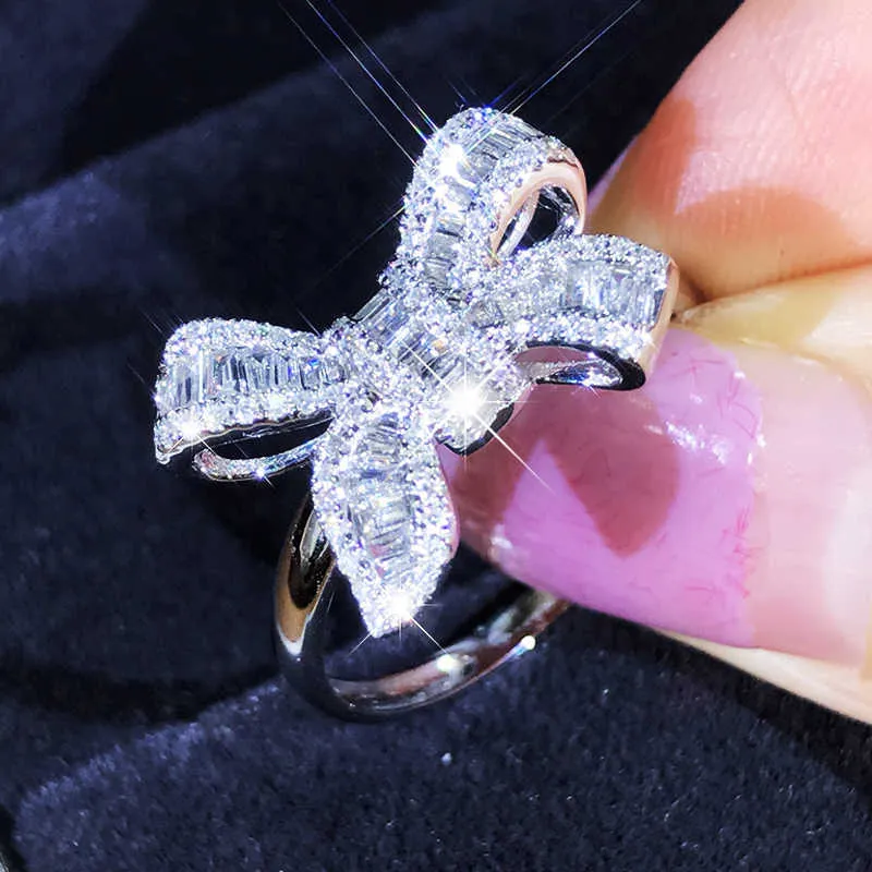 Nieuwe aankomst strikje ladder diamanten ringen mooie luxe simulatie mode-sieraden temperament vrouwelijke trouwring voor vrouwen x0715