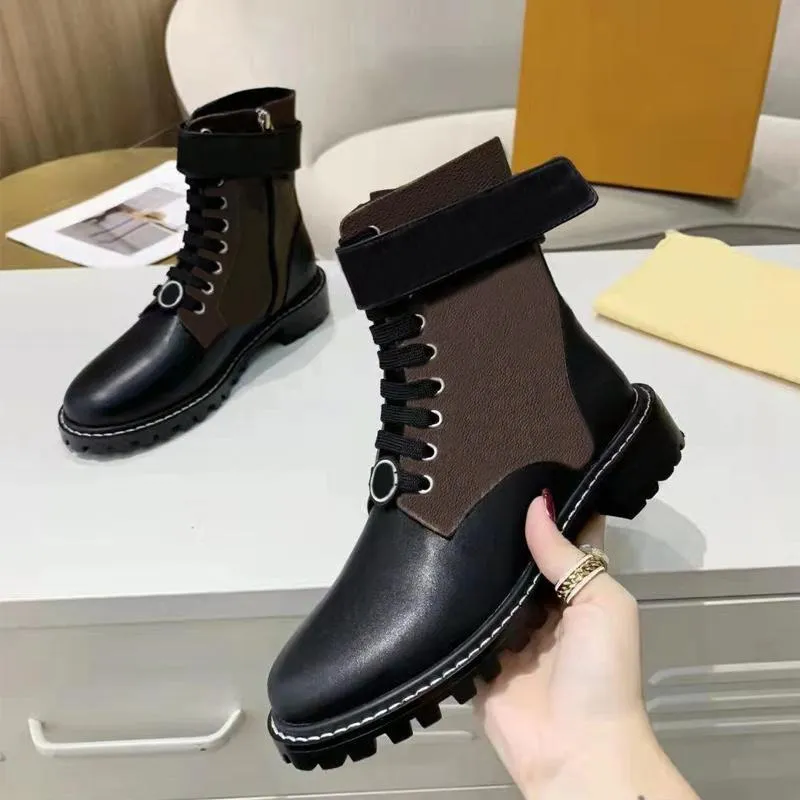 Top quality Autumn winter Martin boots woman Flat bottom Travel lace-up sneaker 100% leather lady letter ankle boot Soft cowhide women designer shoes Large size 35-41