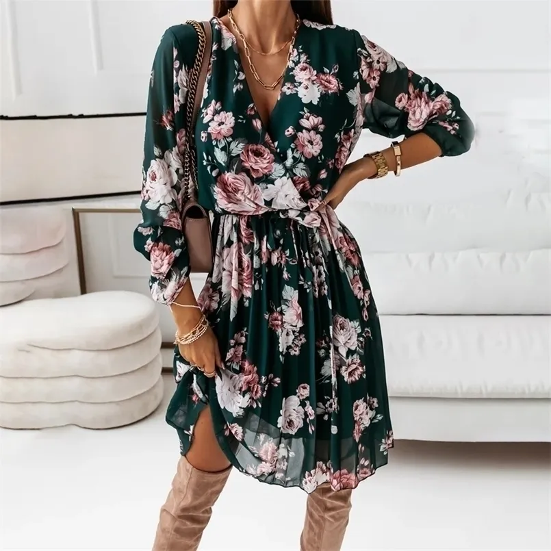 Floral Print Chiffon Dress With Long Sleeves, Deep V Neckline, And Green  Pleated Detailing Perfect For Autumn Casual Wear In The Office Or Formal  Events Floral Silk Robe Femme 220311 From Dou04