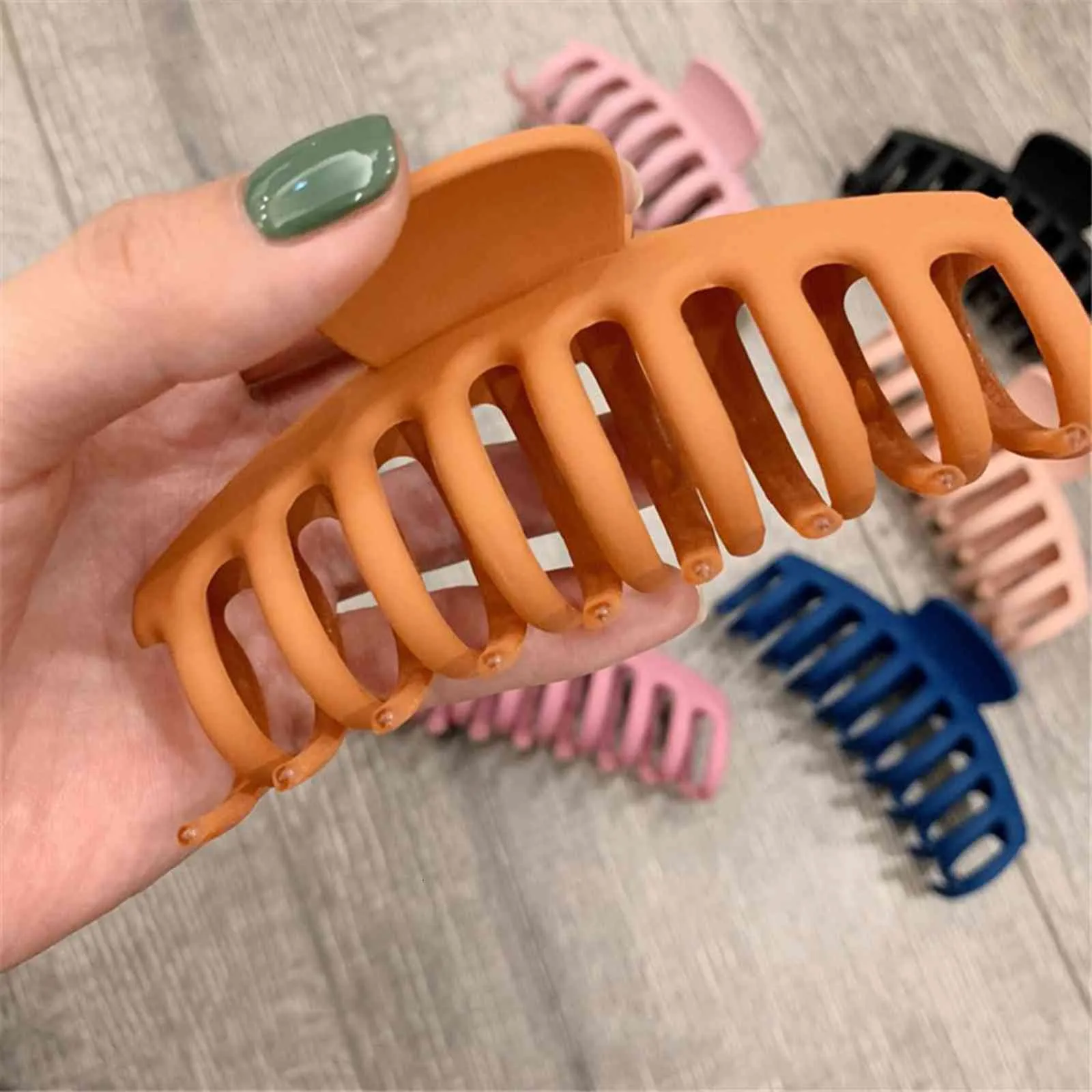 Korean Solid Big Hair Claws Elegant Frosted Acrylic Hair Clips Hairpins Barrette Headwear for Women Girls Hair Accessories #234