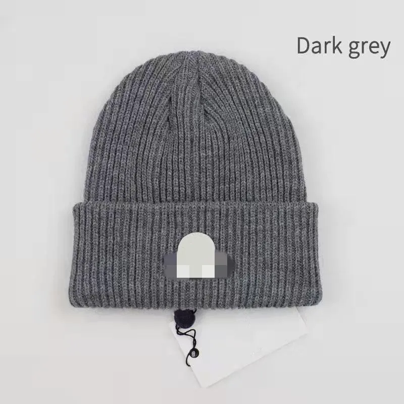Classic Pompon Man Knitted Hat Men Women Casual Outdoor Letters Cold Hats Child Warm Wool Skull Caps with High Quality