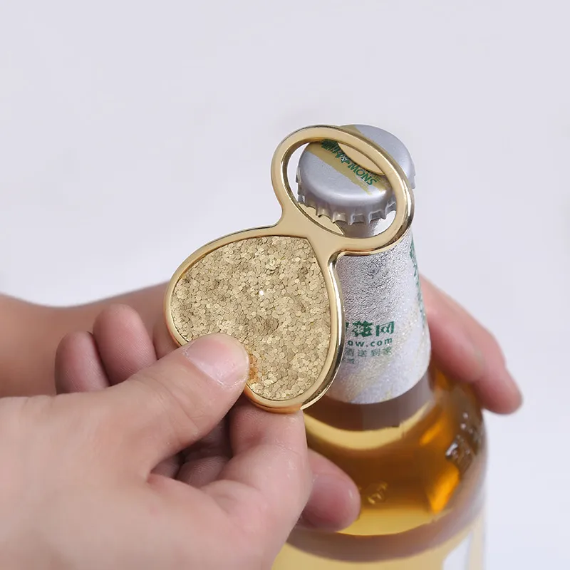 Keukengereedschap bieropeners reclame promotionele kleine geschenken Europees en amerikaans creatief metalen hartvormige bierfles openerzc890
