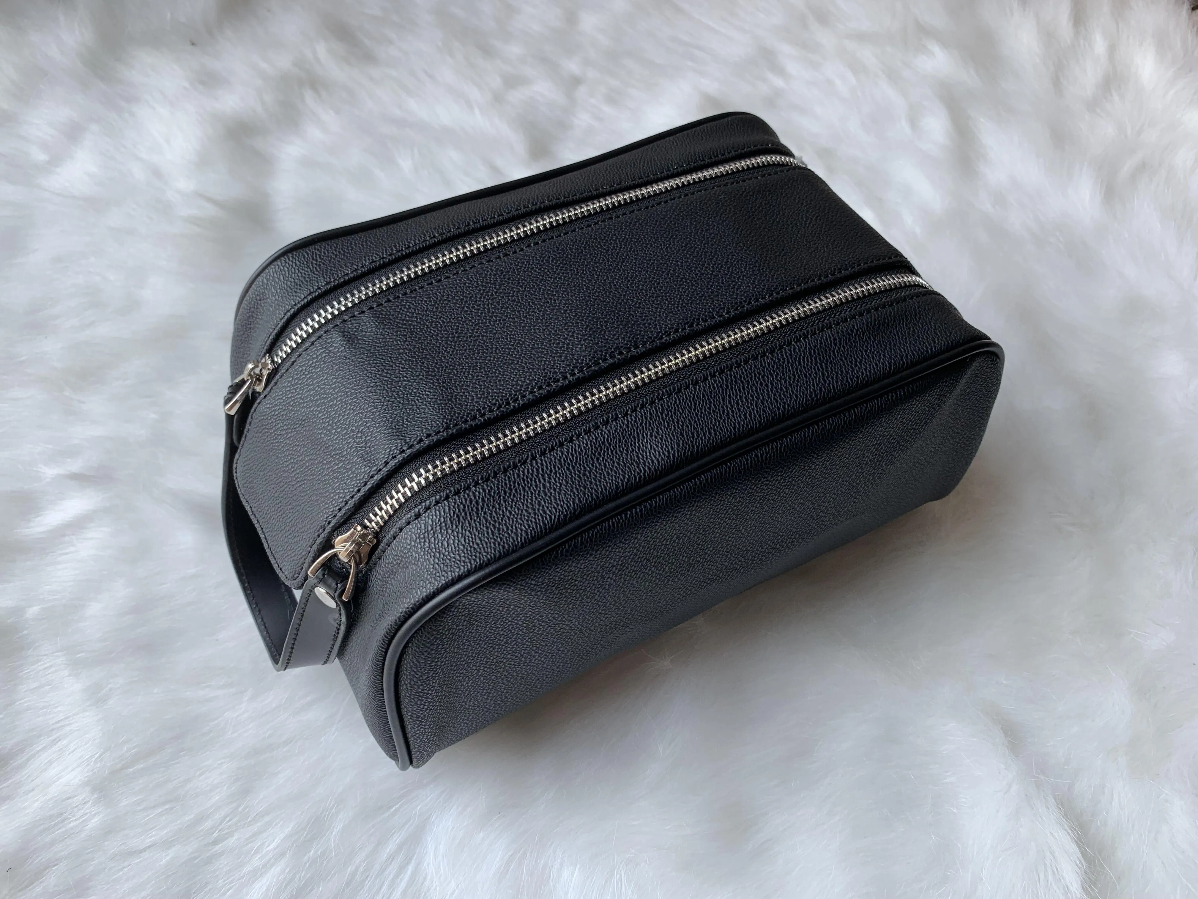Coach mens toiletry bag clearance