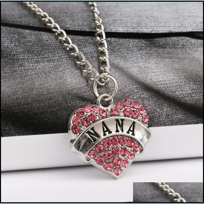 Diamond Peach Heart Pendant Necklace Mother`s Day New Year Gift Family Rhinestone Women`s Jewelry GWB12348