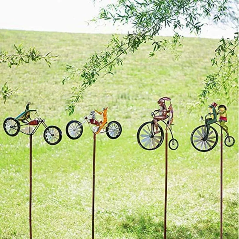 Itens de novidade metal spinner de vento com bicicleta do vintage em pé, ornamento pólo jardim jardim moinho de moinho de moinho de vento