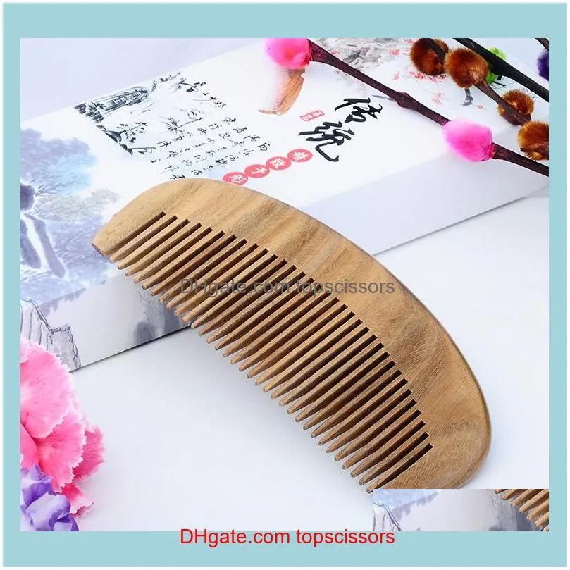 Natural green sandalwood comb comb comb bright polished thick green wooden wooden crafts factory direct sales