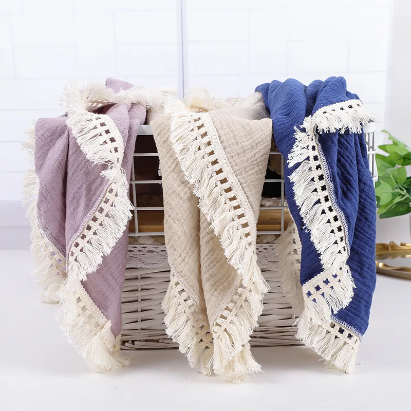 Bébé Tassel Swaddling Couvertures Nouveau-né Mousseline Pare-Brise Châle Solide Bonbons Dentelle Double Coton Gaze Couverture Enfants Fringe Serviette De Bain Pépinière Literie 19 Couleurs B7806