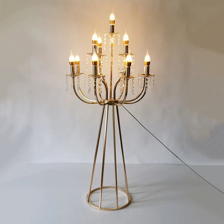 Bröllopsbord Metallgolv guldstearinhållare Candelrabras för bröllop Candelabrum Centerpiece Dekor Ljusstake med ljus på topp senyu763