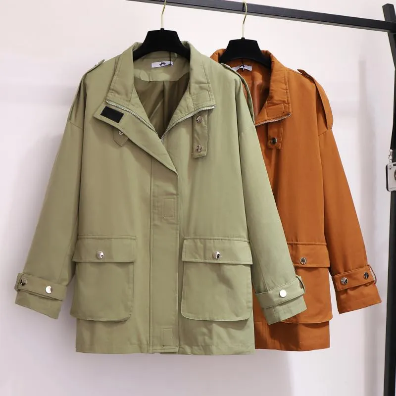 Kvinnors Trench Coats XXL ~ 5XL Safari Style Big Pocket Bomullstorlek Kvinna Höst Vinter Solid Färg Windbreaker Zipper Overcoat Tops B666