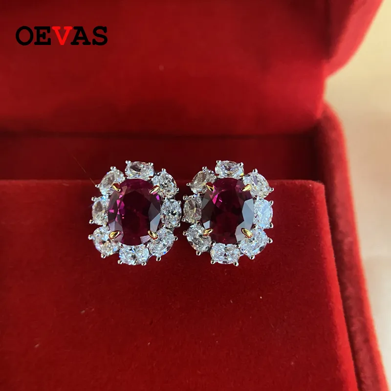 OEVAS 빈티지 100% 925 스털링 실버 만든 Moissanite 루비 보석 탄생석 귀 스터드 귀걸이 스파크 파인 쥬얼리 선물