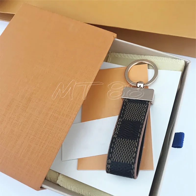 2022 Brand Key Catena Fibbia Amanti Car Keychain Designer in pelle fatti a mano Keychains Uomo Donna Borsa Accessori Pendente di alta qualità