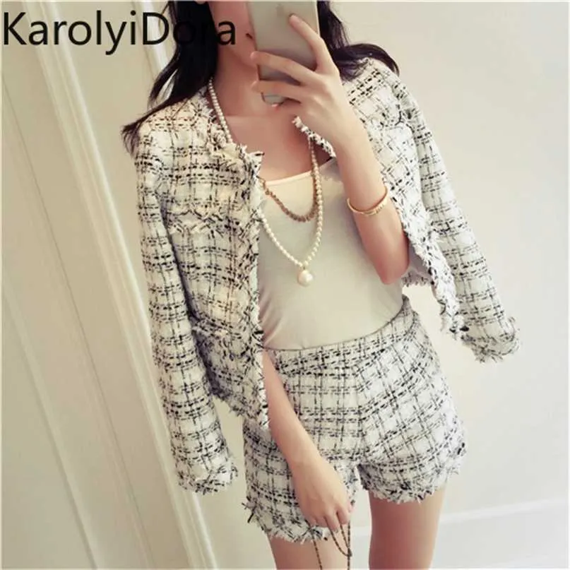 Women's suit autumn Tweed Two Piece Set Women Slim Plaid Short Fashion Fringed Trim Jacket Coat + Tassels Suit 211105