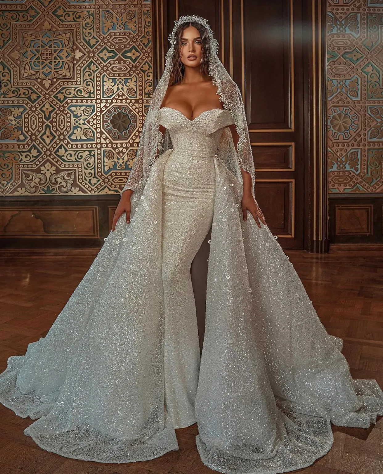 Bling trumpet hotsell wedding dress