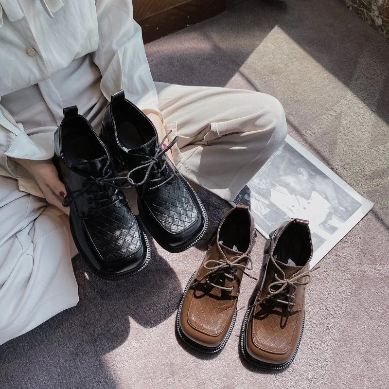 限定商品1枚限り ブーツカジュアルレザーシューズ女性春21シングルスクエアヘッド厚いヒールブラック小さな お取寄せ 靴 付属品 ブーツ Viskasprekybai Lt