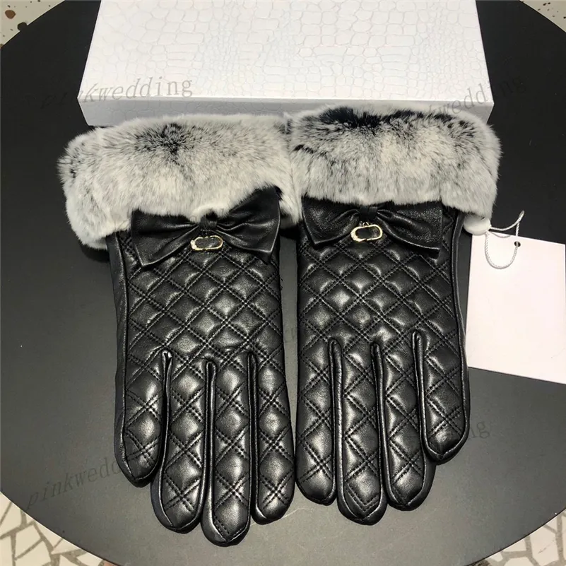 Plaid Pattern Gloves Letter Bow Mitten Luxury Elegant Fur Leather Mittens Womens Street Warm Glove