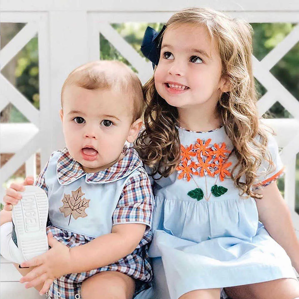 DHgate Spanish Embroidered Baby Rompers Summer Cotton Boutique Jumpsuit Set for Sibling Coordination Baby Kids Maternity