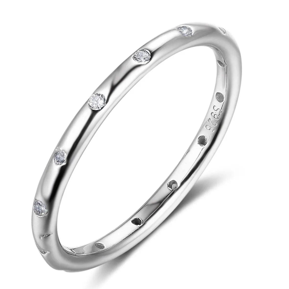 Hochwertiger Verlobungs-/Hochzeits-CZ-Bandring aus 100 % reinem 925er-Sterlingsilber für Frauen als Geschenk