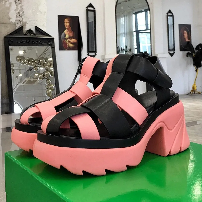 Chunky Heel Kobiety Sandały Prawdziwe Skórzane Mieszane Kolor Tkana Gruba Podeszwa Pani Sandal Lady Kolorowe podeszwy Płaski Platformy Buty Kobieta