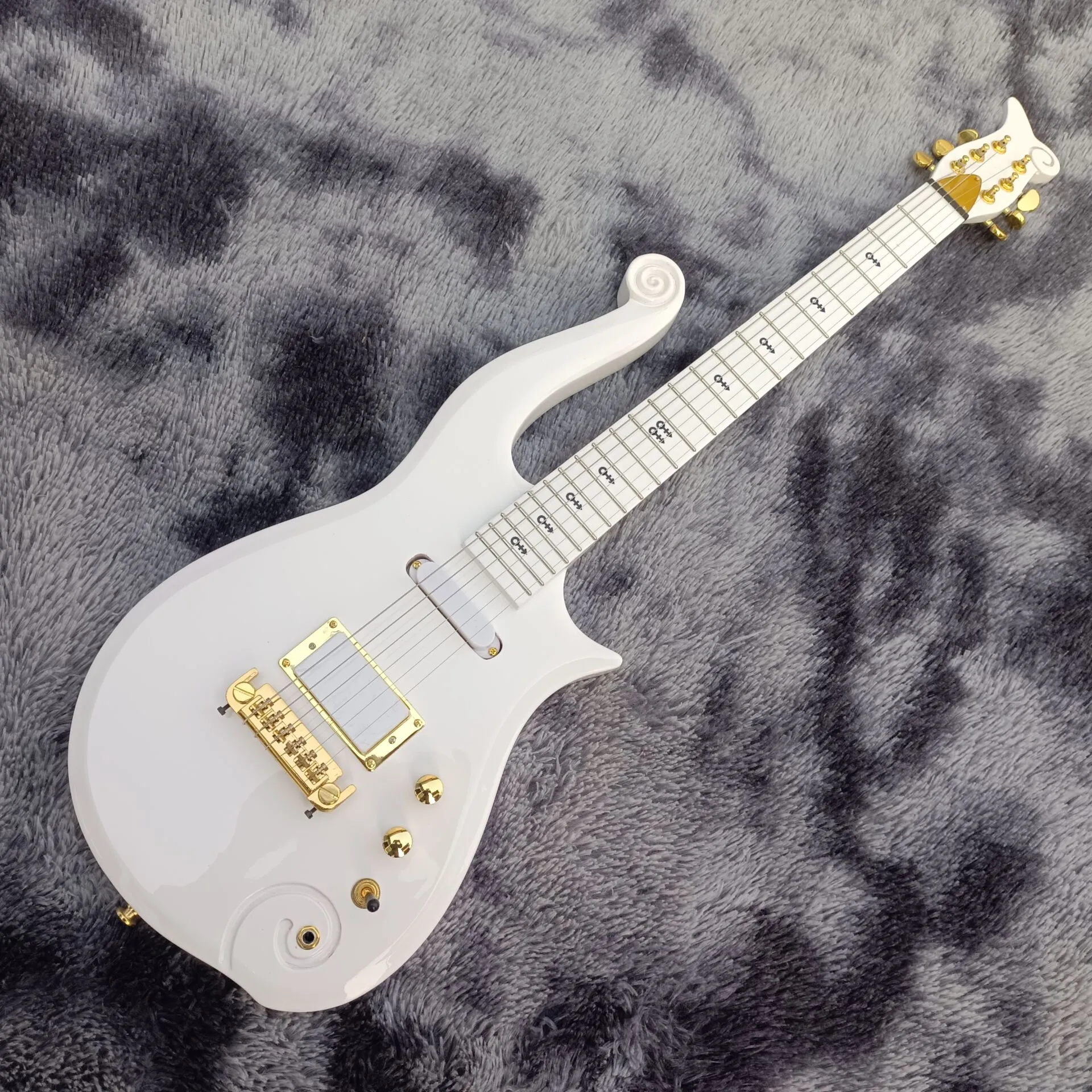 Den vita Prince Cloud Guitar klassiska elektriska gitarr sperma symbol inlays handgjorda OEM Guitarra