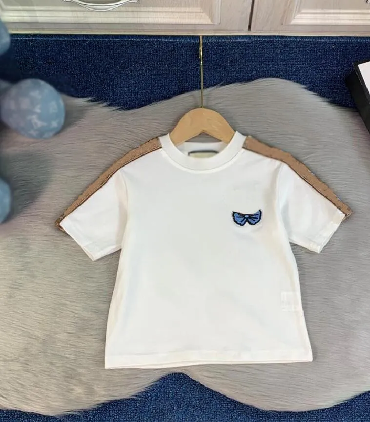 2021 T-shirt per bambina e bambino, comoda e traspirante, camicia casual a maniche corte con stampa di lettere dei cartoni animati, abbigliamento per bambini