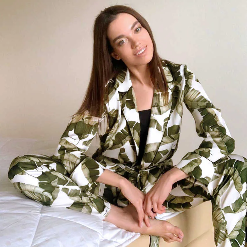 Banana Leaf Print Robe Sets Long Sleeve Satin Pajamas Tropical Graphic 2 Piece Set Women Sleepwear Home Suit Bathrobe 210924