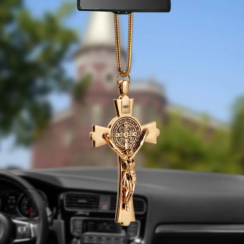 Decorazioni per interni Ciondolo per auto in lega di zinco Croce di Gesù Religione cristiana Crocifisso Figurine Ornamento da appendere per specchietto retrovisore automatico
