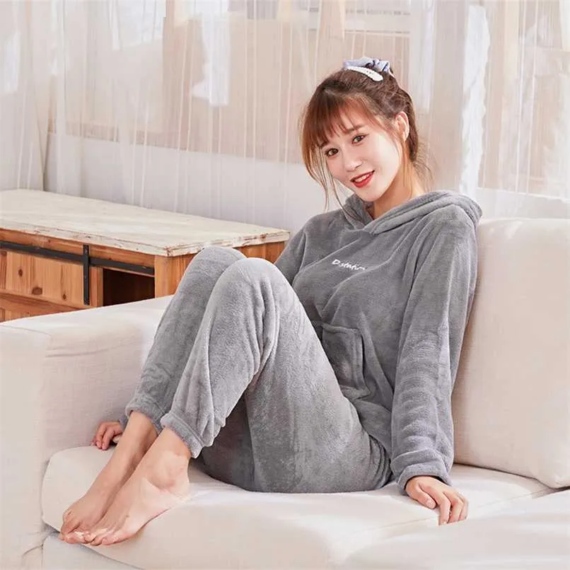 ATUENDO Hiver Chaud Pure Flanelle Pyjamas Ensemble pour Femmes 100% Velours Atoff Accueil Doux Vêtements De Nuit Satin Soie Peluche Lounge Vêtements De Nuit 211112