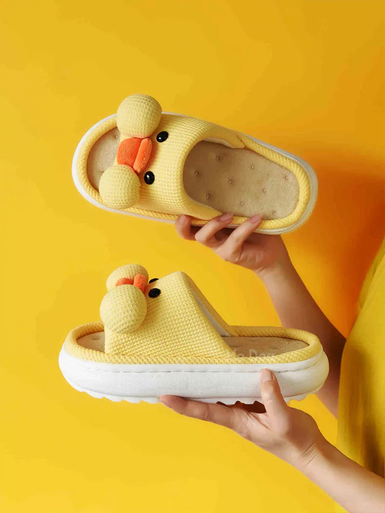 2022 New All Season Slippers Lovely Duck Shape Open Toe Indoor Shoes Women Flip Flops Cotton Slippers Men Designer EVA