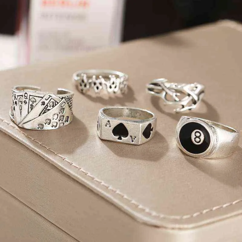 124a 5pcs / set Rock Poker Ring Män Silver Färg Smycken Ringar För Kvinnor Tillbehör Lucky Ring Mens Fashion Vintage Rings Gift G1125