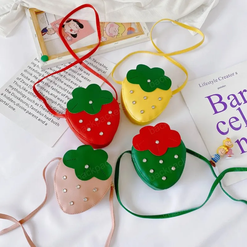 Mini borsa per bambini Borsa a tracolla con fragola di frutta carina per bambina Portamonete Kawaii Toddler Money Change Borse all'ingrosso