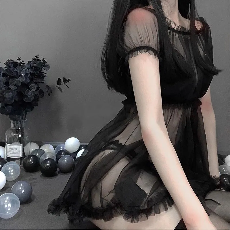 2023SS Ny listad Rekommenderad kvinnors förklädklänning Kawaii Lace Doll Sexig underkläder förklädklänning Set för klänning Tulle Tulle Temptation att se igenom kläderna