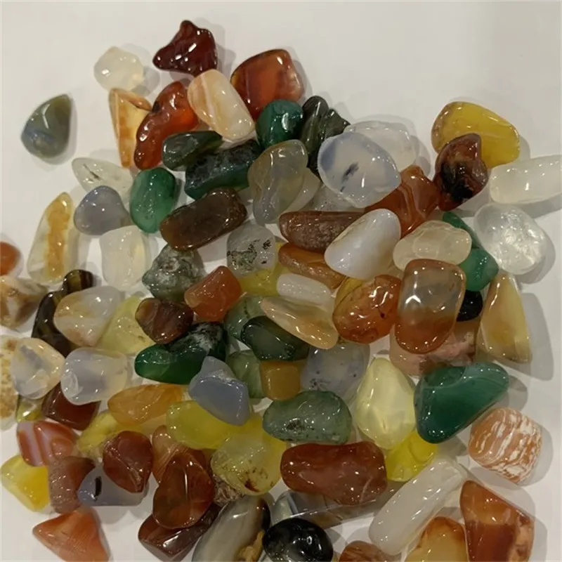 200 g de perles de pierre roulées et d'un assortiment de pierres précieuses mélangées en vrac, de minéraux de roche, de pierre de cristal pour la guérison des chakras, agate naturelle pour décembre 590 R2