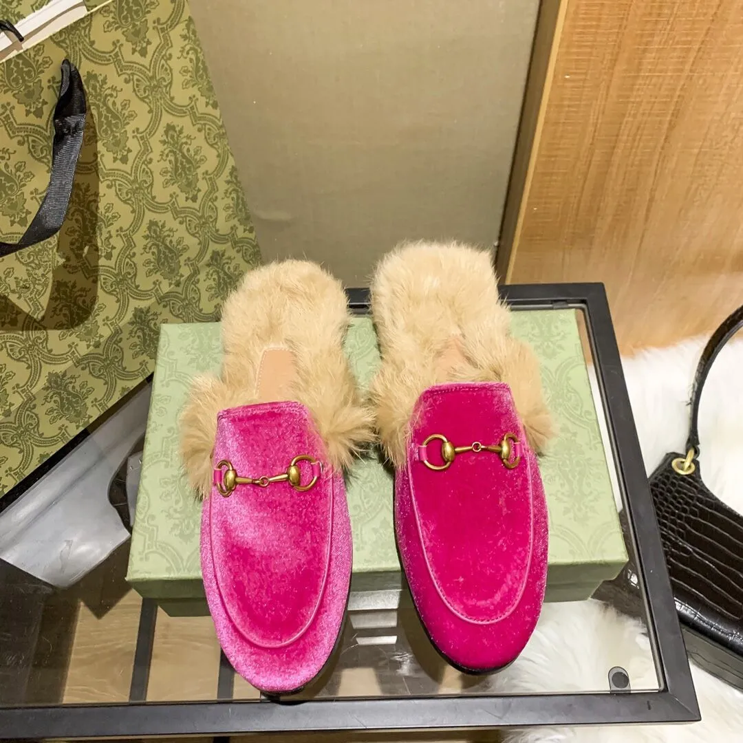 Gucci pink online fur loafers