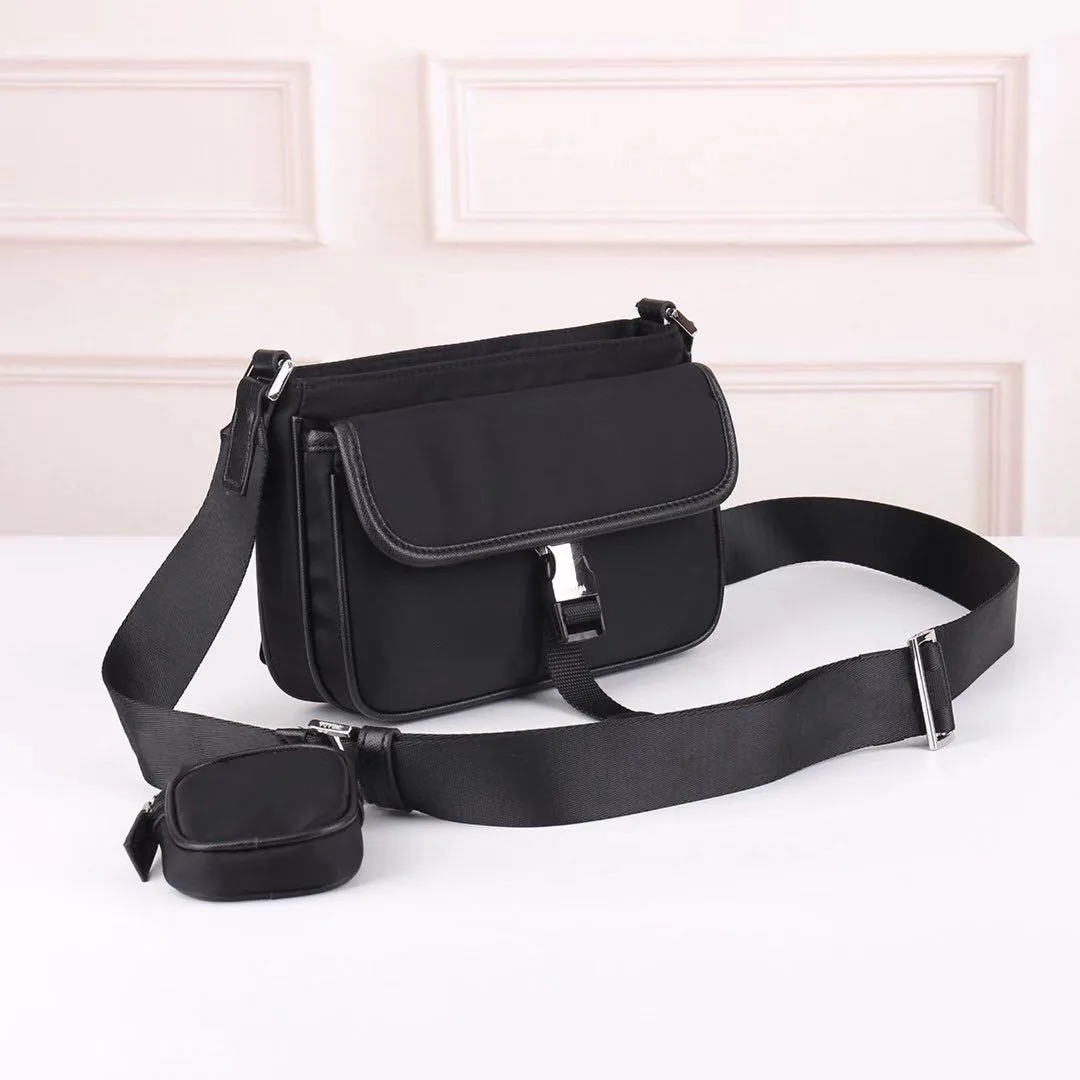 Wholesale Fashion Messenger Bag Cross Body Bag Men Twin Set Chain Purse  Classic Satchel Handbag Canvas Shoulder Bag Parachute Fabric Man From  Dicky0750, $49.79 | DHgate.Com