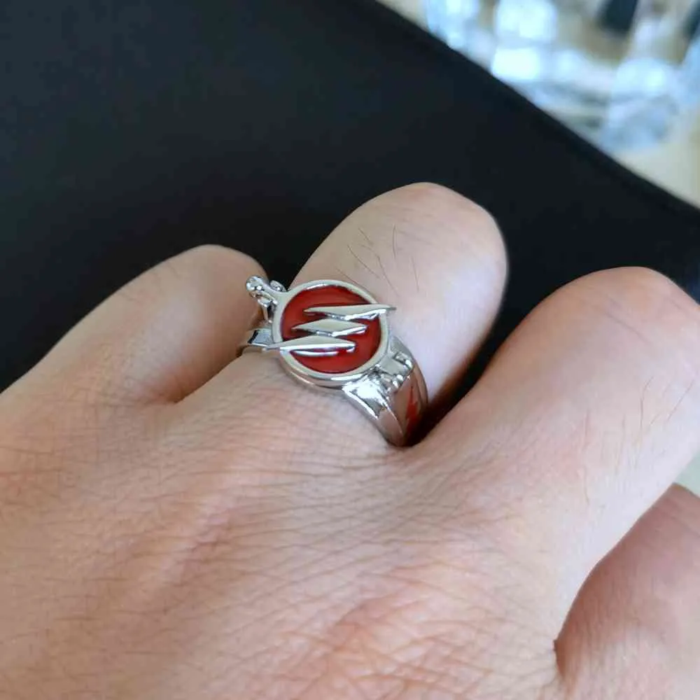 DC Comics Themed Wedding Bands Let You Pledge Your Love in Nerdy Style -  Nerdist