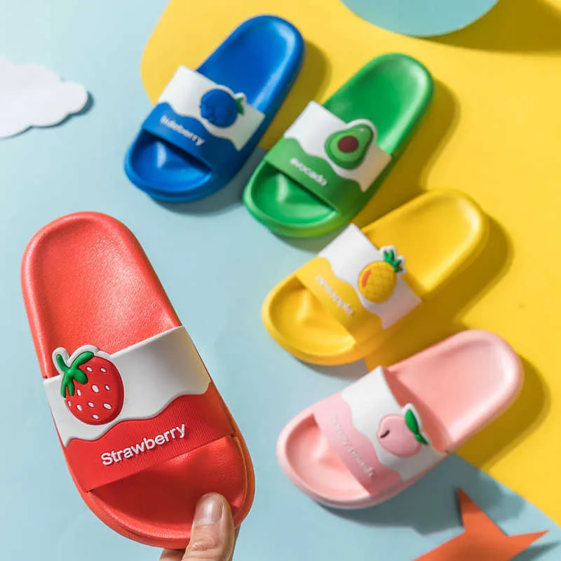 2-7Y Summer Shoes Barn Tofflor för tjejer Söt frukter Slides Hem Utomhus Strand Barn Tofflor Flat Soft Sole 210713