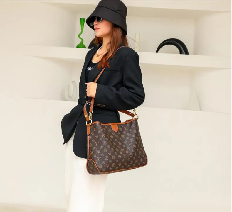 Nya handväskor Purses Fashion Woman Bag axelväskor Kvinnor Totes Handväska Purse Lady Messenger Totes1709