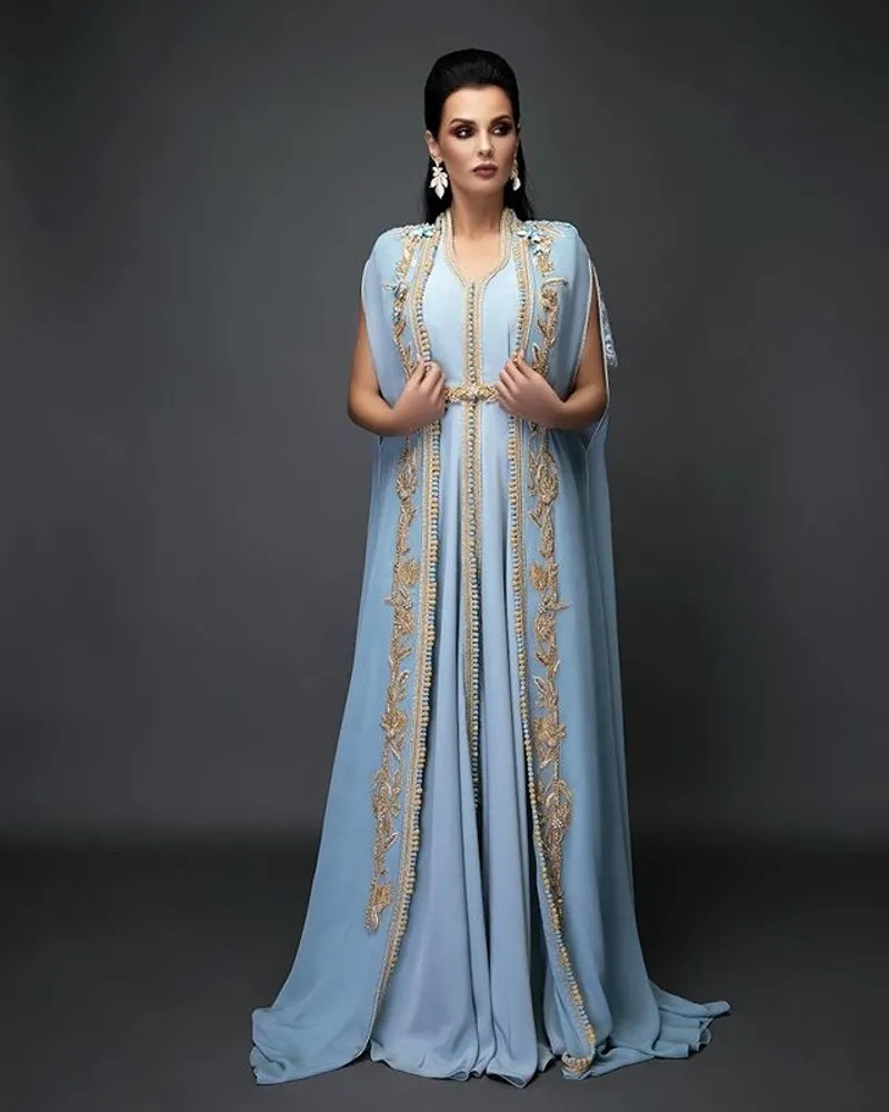 Robes de soirée à manches longues en mousseline de soie bleu ciel clair Caftan marocain avec dentelle brodée d'or Islamique Dubai Robe de bal arabe saoudienne Caftan Robes de cérémonie