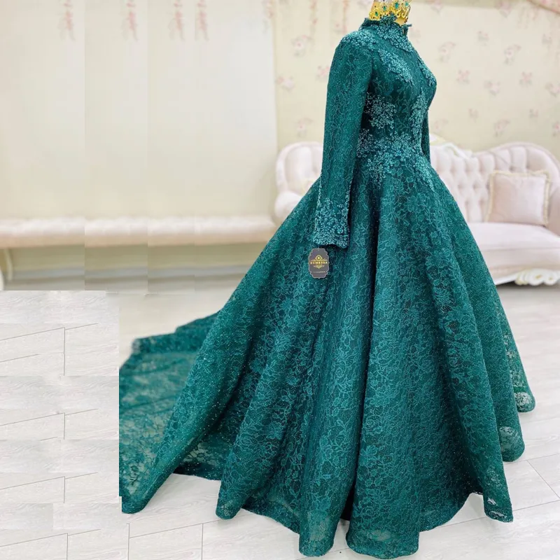 Steal Trends From This Delhi Wedding Of A Kashmiri Bride And A Punjbai  Groom | Couple wedding dress, Engagement dress for groom, Engagement dress  for bride