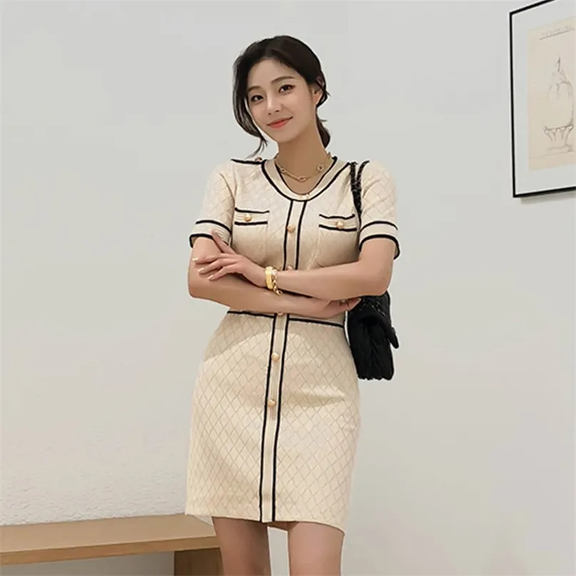 Damen Pullover Kleid für Frauen Sommer Kurzarm Rundhalsausschnitt gestrickt Sexy Korea kausale Minikleider 210602