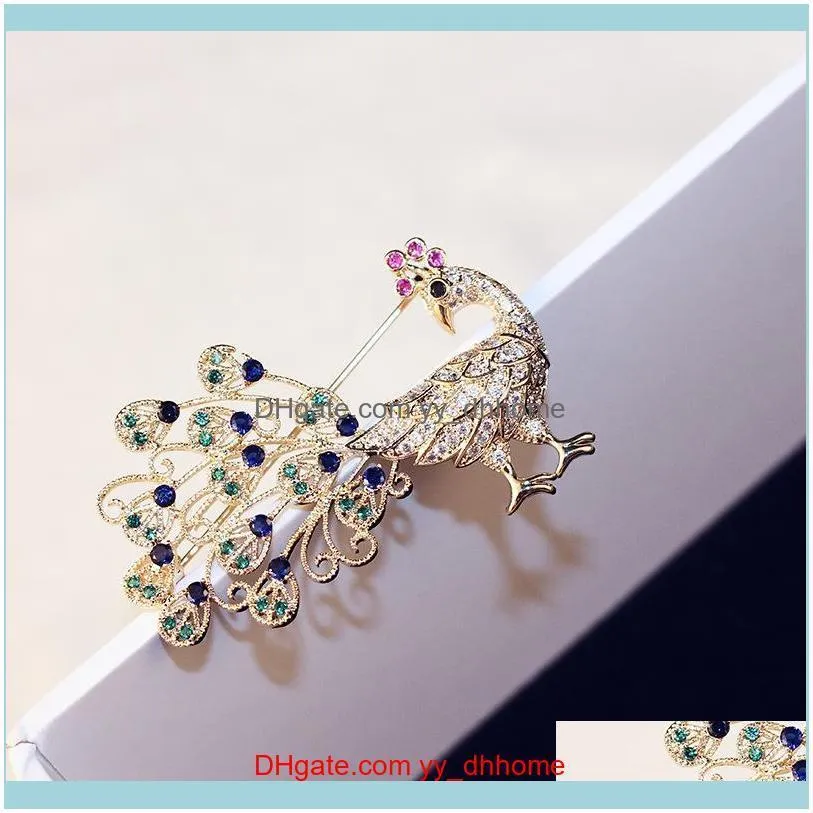 Fashion luxury peacock handmade inlaid zircon brooch fashion girl clothes accessories pin exquisite temperament female brooch gift